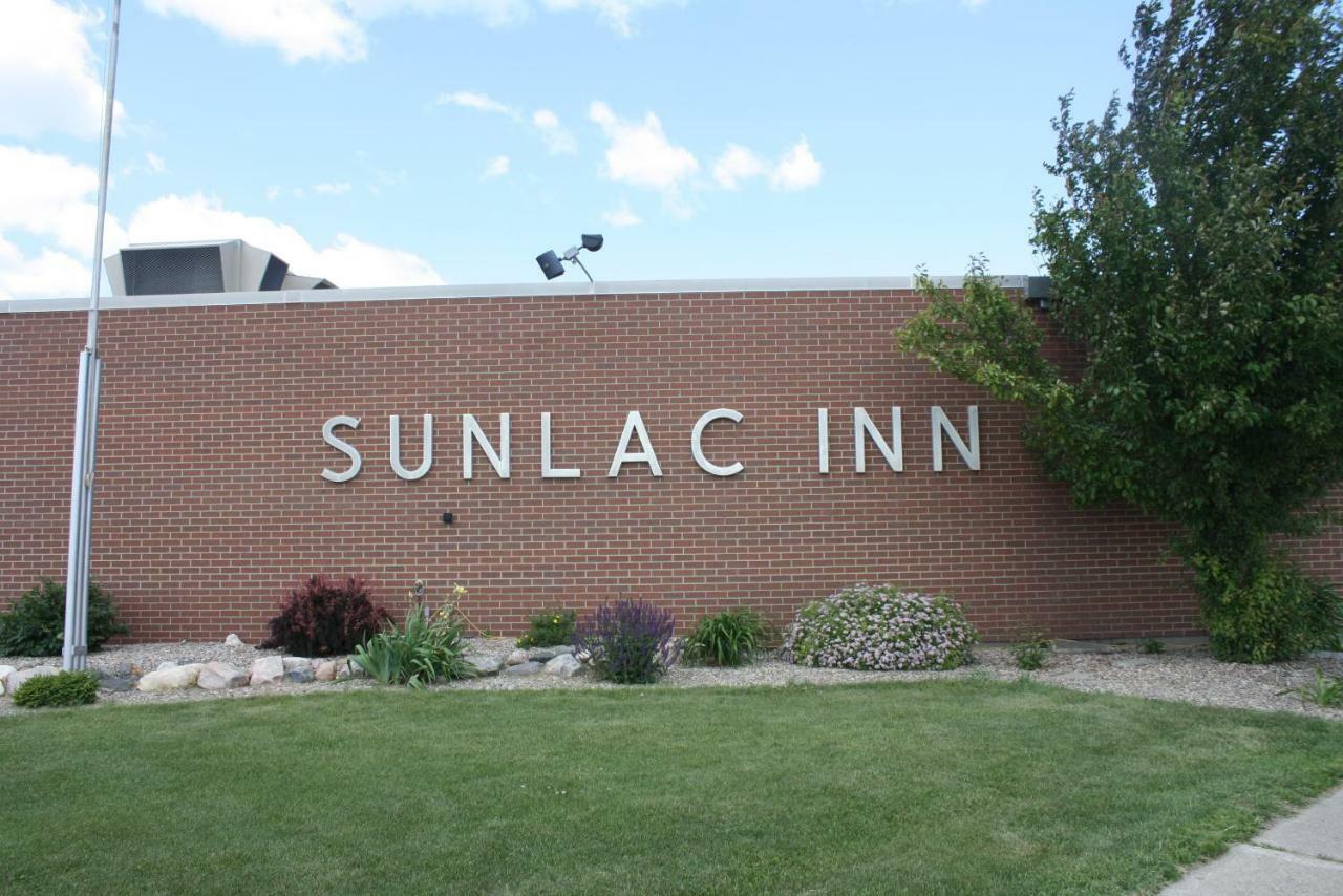 Sunlac Inn Lakota Eksteriør billede